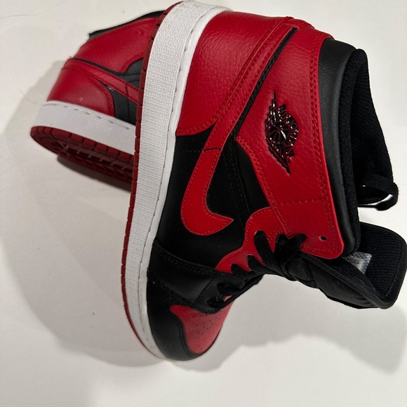 Nike Air Jordan Boys - Size 7Y - Picture 5 of 13